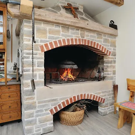 5 Bedroom Beautiful In Holiday home