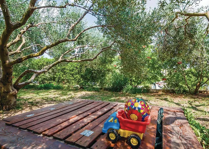 04 Nyaraló Lišane Ostrovičke