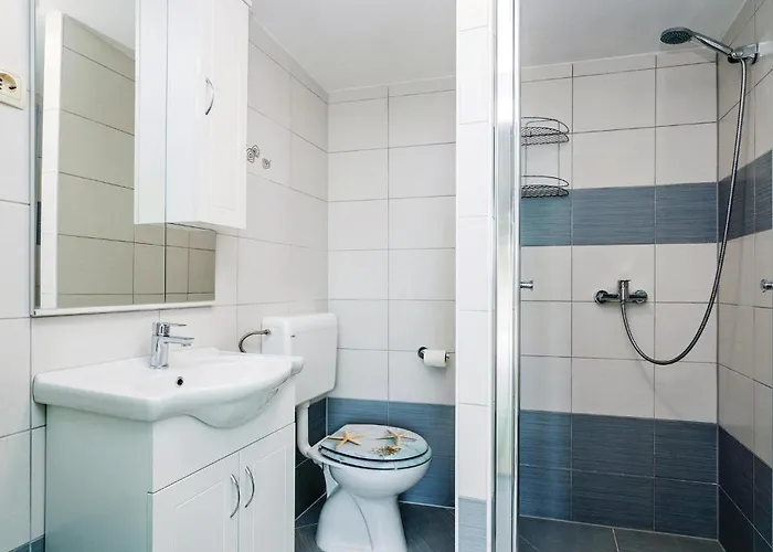 04 * Lišane Ostrovičke